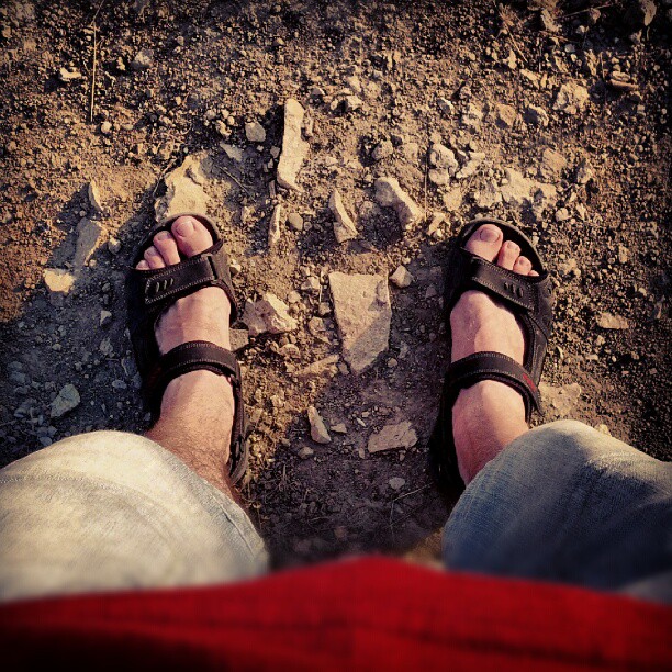 Попираю землю =)))